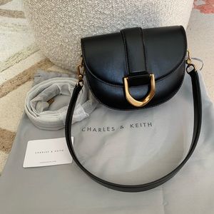 Charles and Keith Gavin’s Saddle Bag Black
